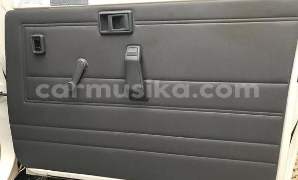 Acheter Occasion Voiture Toyota Land Cruiser Blanc à Bulawayo, Bulawayo Acheter Occasion Voiture Toyota Land Cruiser Blanc à Bulawayo, Bulawayo