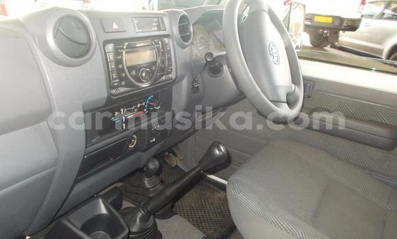 Acheter Occasion Voiture Toyota Land Cruiser Blanc à Bulawayo, Bulawayo Acheter Occasion Voiture Toyota Land Cruiser Blanc à Bulawayo, Bulawayo