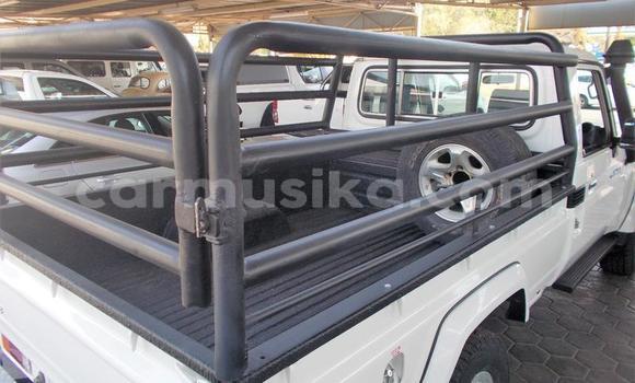 Acheter Occasion Voiture Toyota Land Cruiser Blanc à Bulawayo, Bulawayo Acheter Occasion Voiture Toyota Land Cruiser Blanc à Bulawayo, Bulawayo
