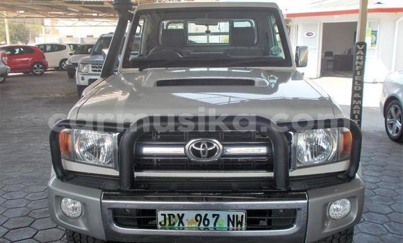 Acheter Occasion Voiture Toyota Land Cruiser Blanc à Bulawayo, Bulawayo Acheter Occasion Voiture Toyota Land Cruiser Blanc à Bulawayo, Bulawayo