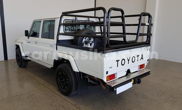 Acheter Occasion Voiture Toyota Land Cruiser Blanc à Bulawayo, Bulawayo Acheter Occasion Voiture Toyota Land Cruiser Blanc à Bulawayo, Bulawayo