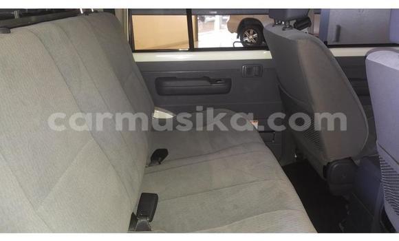 Acheter Occasion Voiture Toyota Land Cruiser Blanc à Bulawayo, Bulawayo Acheter Occasion Voiture Toyota Land Cruiser Blanc à Bulawayo, Bulawayo