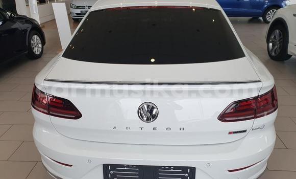 Acheter Occasion Voiture Volkswagen Arteon Blanc à Beitbridge, Matabeleland South Acheter Occasion Voiture Volkswagen Arteon Blanc à Beitbridge, Matabeleland South