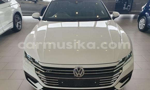 Acheter Occasion Voiture Volkswagen Arteon Blanc à Beitbridge, Matabeleland South Acheter Occasion Voiture Volkswagen Arteon Blanc à Beitbridge, Matabeleland South