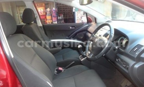 Nunua Ilio tumika Toyota Corolla Verso Nyekundu Gari ndani ya Bulawayo nchini Bulawayo Nunua Ilio tumika Toyota Corolla Verso Nyekundu Gari ndani ya Bulawayo nchini Bulawayo