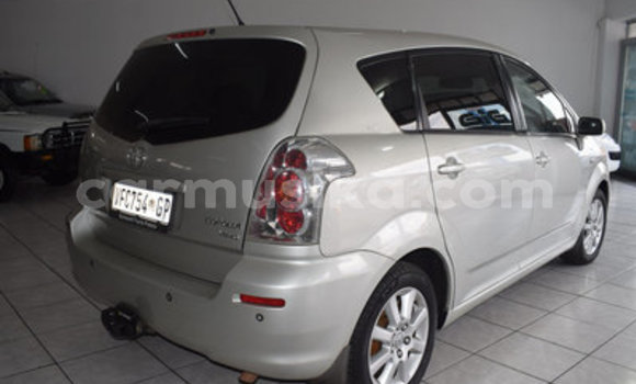 Acheter Occasion Voiture Toyota Corolla Verso Gris à Bulawayo, Bulawayo Acheter Occasion Voiture Toyota Corolla Verso Gris à Bulawayo, Bulawayo