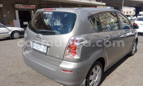 Acheter Occasion Voiture Toyota Corolla Verso Gris à Bulawayo, Bulawayo Acheter Occasion Voiture Toyota Corolla Verso Gris à Bulawayo, Bulawayo