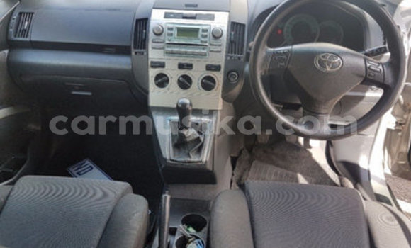 Acheter Occasion Voiture Toyota Corolla Verso Gris à Bulawayo, Bulawayo Acheter Occasion Voiture Toyota Corolla Verso Gris à Bulawayo, Bulawayo