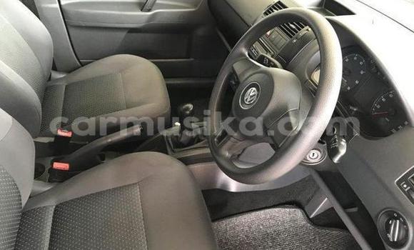 Nunua Ilio tumika Volkswagen Polo Nyeupe Gari ndani ya Beitbridge nchini Matabeleland Kusini Nunua Ilio tumika Volkswagen Polo Nyeupe Gari ndani ya Beitbridge nchini Matabeleland Kusini
