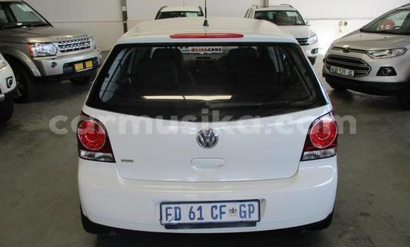 Nunua Ilio tumika Volkswagen Polo Nyeupe Gari ndani ya Beitbridge nchini Matabeleland Kusini Nunua Ilio tumika Volkswagen Polo Nyeupe Gari ndani ya Beitbridge nchini Matabeleland Kusini