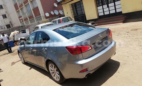 Tenga Tsaru Lexus IS Sirivha Mota in Harare in Harare Tenga Tsaru Lexus IS Sirivha Mota in Harare in Harare