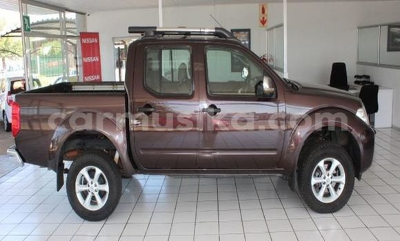 Tenga Tsaru Nissan Navara Beige Mota in Chegutu in Dunhu reMashonaland yeMadokero Tenga Tsaru Nissan Navara Beige Mota in Chegutu in Dunhu reMashonaland yeMadokero