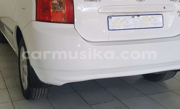 Acheter Occasion Voiture Toyota Runx Blanc à Beitbridge, Matabeleland South Acheter Occasion Voiture Toyota Runx Blanc à Beitbridge, Matabeleland South