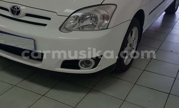 Acheter Occasion Voiture Toyota Runx Blanc à Beitbridge, Matabeleland South Acheter Occasion Voiture Toyota Runx Blanc à Beitbridge, Matabeleland South