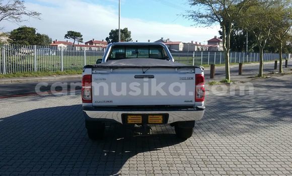 Tenga Tsaru Toyota Hilux Chena Mota in Beitbridge in Matabeleland South Tenga Tsaru Toyota Hilux Chena Mota in Beitbridge in Matabeleland South