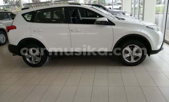 Acheter Occasion Voiture Toyota RAV4 Blanc à Beitbridge, Matabeleland South Acheter Occasion Voiture Toyota RAV4 Blanc à Beitbridge, Matabeleland South