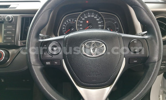 Acheter Occasion Voiture Toyota RAV4 Blanc à Beitbridge, Matabeleland South Acheter Occasion Voiture Toyota RAV4 Blanc à Beitbridge, Matabeleland South
