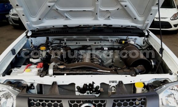 Acheter Occasion Voiture Nissan Hardbody Blanc à Chinhoyi, Mashonaland West Acheter Occasion Voiture Nissan Hardbody Blanc à Chinhoyi, Mashonaland West