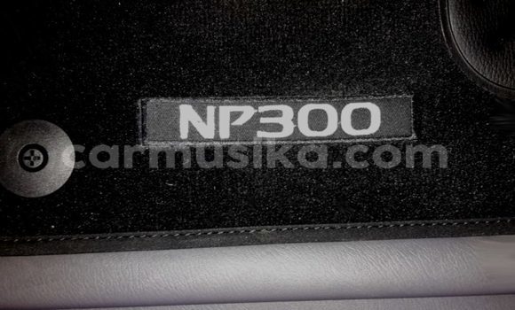 Acheter Occasion Voiture Nissan Hardbody Blanc à Chinhoyi, Mashonaland West Acheter Occasion Voiture Nissan Hardbody Blanc à Chinhoyi, Mashonaland West