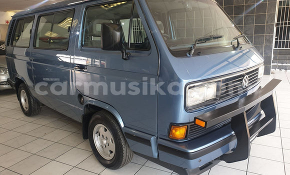 Nunua Ilio tumika Volkswagen Caravelle Bluu Gari ndani ya Beitbridge nchini Matabeleland Kusini Nunua Ilio tumika Volkswagen Caravelle Bluu Gari ndani ya Beitbridge nchini Matabeleland Kusini