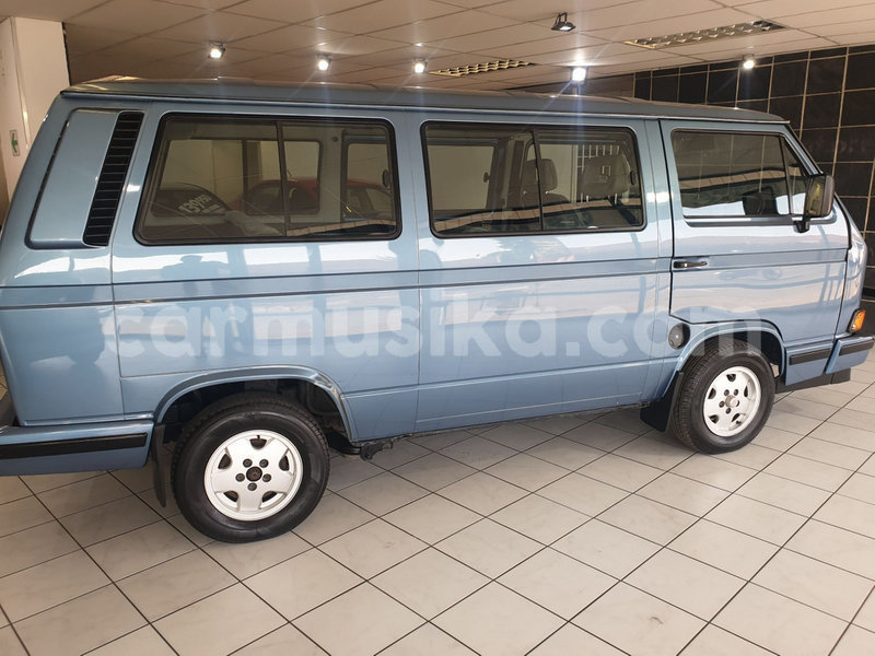 Big with watermark volkswagen caravelle matabeleland south beitbridge 10410