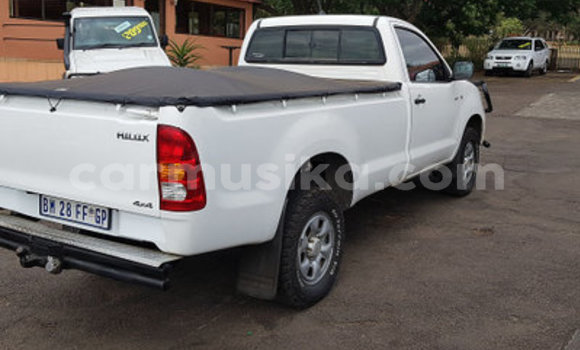 Acheter Occasion Voiture Toyota Hilux Blanc à Bulawayo, Bulawayo Acheter Occasion Voiture Toyota Hilux Blanc à Bulawayo, Bulawayo