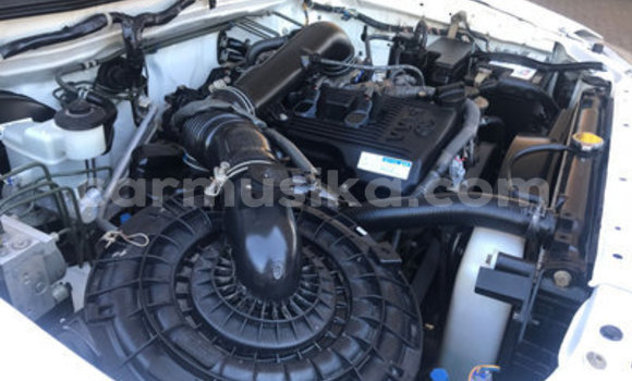 Acheter Occasion Voiture Toyota Hilux Blanc à Bulawayo, Bulawayo Acheter Occasion Voiture Toyota Hilux Blanc à Bulawayo, Bulawayo