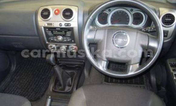 Acheter Occasion Voiture Isuzu KB Blanc à Bulawayo, Bulawayo Acheter Occasion Voiture Isuzu KB Blanc à Bulawayo, Bulawayo