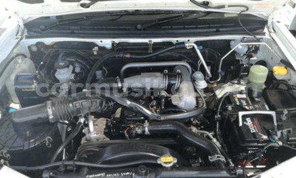 Acheter Occasion Voiture Isuzu KB Blanc à Bulawayo, Bulawayo Acheter Occasion Voiture Isuzu KB Blanc à Bulawayo, Bulawayo