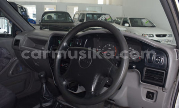 Acheter Occasion Voiture Isuzu KB Blanc à Bulawayo, Bulawayo Acheter Occasion Voiture Isuzu KB Blanc à Bulawayo, Bulawayo