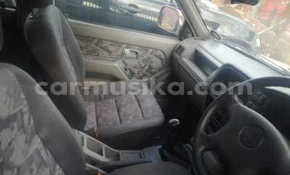 Acheter Occasion Voiture Isuzu KB Blanc à Bulawayo, Bulawayo Acheter Occasion Voiture Isuzu KB Blanc à Bulawayo, Bulawayo