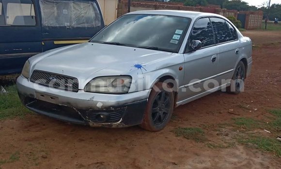 Nunua Ilio tumika Subaru Legacy Fedha Gari ndani ya Harare nchini Harare