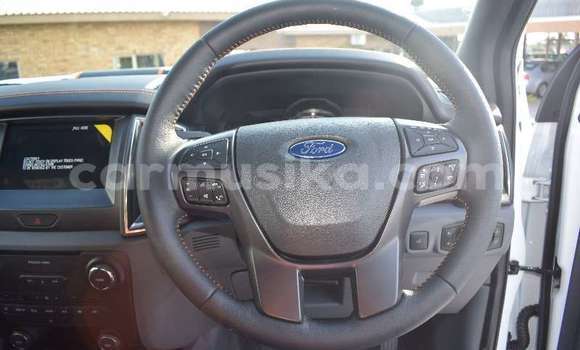 Nunua Ilio tumika Ford Ranger Nyingine Gari ndani ya Beitbridge nchini Matabeleland Kusini Nunua Ilio tumika Ford Ranger Nyingine Gari ndani ya Beitbridge nchini Matabeleland Kusini