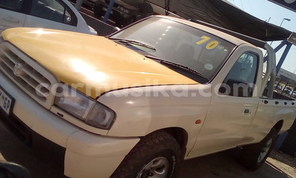 Nunua Ilio tumika Mazda BT-50 Nyeupe Gari ndani ya Beitbridge nchini Matabeleland Kusini Nunua Ilio tumika Mazda BT-50 Nyeupe Gari ndani ya Beitbridge nchini Matabeleland Kusini
