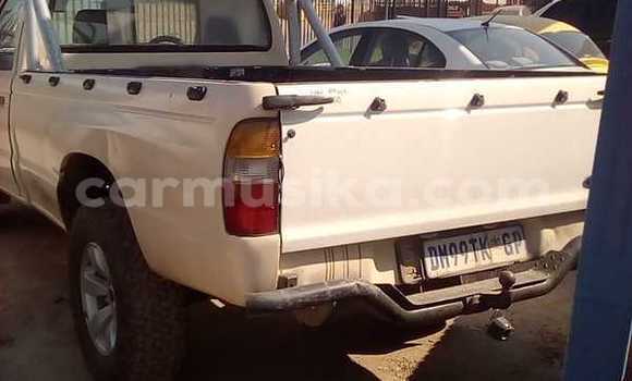 Nunua Ilio tumika Mazda BT-50 Nyeupe Gari ndani ya Beitbridge nchini Matabeleland Kusini Nunua Ilio tumika Mazda BT-50 Nyeupe Gari ndani ya Beitbridge nchini Matabeleland Kusini
