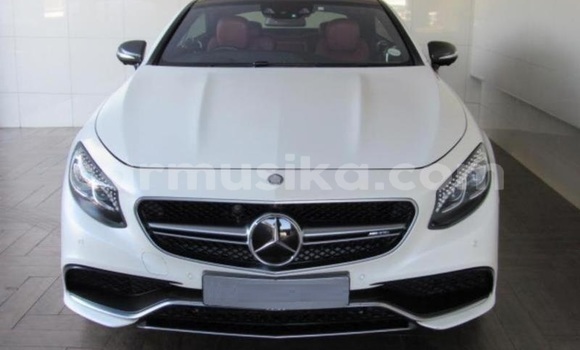 Nunua Ilio tumika Mercedes‒Benz S-klasse AMG Nyeupe Gari ndani ya Beitbridge nchini Matabeleland Kusini Nunua Ilio tumika Mercedes‒Benz S-klasse AMG Nyeupe Gari ndani ya Beitbridge nchini Matabeleland Kusini