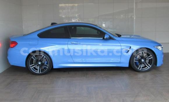 Acheter Occasion Voiture BMW M4 Bleu à Beitbridge, Matabeleland South Acheter Occasion Voiture BMW M4 Bleu à Beitbridge, Matabeleland South