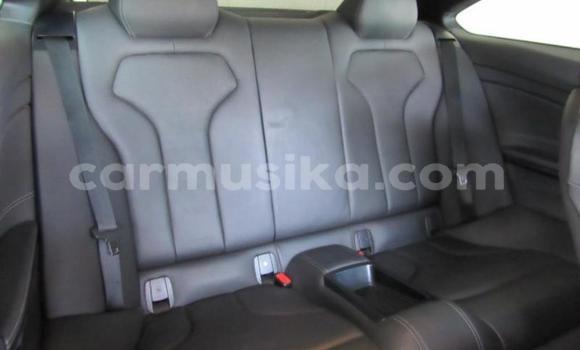 Acheter Occasion Voiture BMW M4 Bleu à Beitbridge, Matabeleland South Acheter Occasion Voiture BMW M4 Bleu à Beitbridge, Matabeleland South