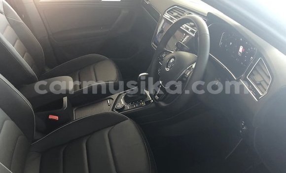 Acheter Occasion Voiture Volkswagen Tiguan Noir à Beitbridge, Matabeleland South Acheter Occasion Voiture Volkswagen Tiguan Noir à Beitbridge, Matabeleland South