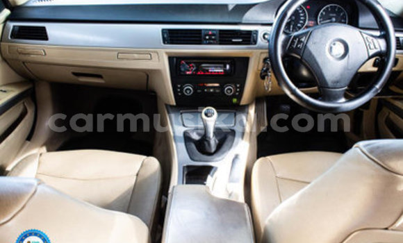 Acheter Occasion Voiture BMW 3–Series Rouge à Bulawayo, Bulawayo Acheter Occasion Voiture BMW 3–Series Rouge à Bulawayo, Bulawayo