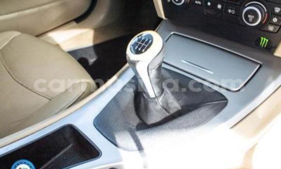 Acheter Occasion Voiture BMW 3–Series Rouge à Bulawayo, Bulawayo Acheter Occasion Voiture BMW 3–Series Rouge à Bulawayo, Bulawayo