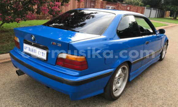 Acheter Occasion Voiture BMW M3 Bleu à Bulawayo, Bulawayo Acheter Occasion Voiture BMW M3 Bleu à Bulawayo, Bulawayo