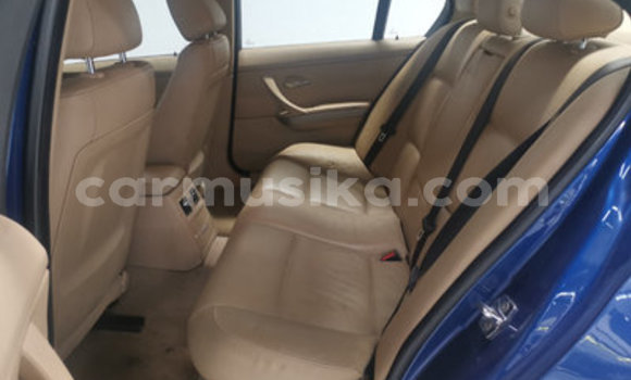 Acheter Occasion Voiture BMW 3–Series Bleu à Bulawayo, Bulawayo Acheter Occasion Voiture BMW 3–Series Bleu à Bulawayo, Bulawayo