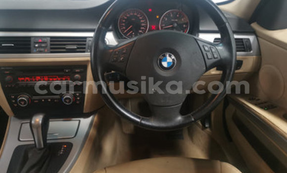 Acheter Occasion Voiture BMW 3–Series Bleu à Bulawayo, Bulawayo Acheter Occasion Voiture BMW 3–Series Bleu à Bulawayo, Bulawayo