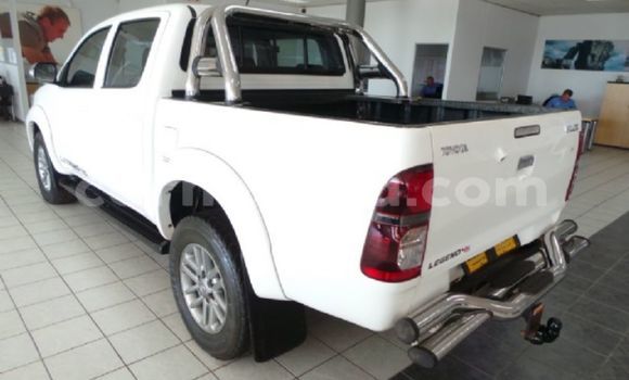 Acheter Occasion Voiture Toyota Hilux Blanc à Borrowdale, Harare Acheter Occasion Voiture Toyota Hilux Blanc à Borrowdale, Harare