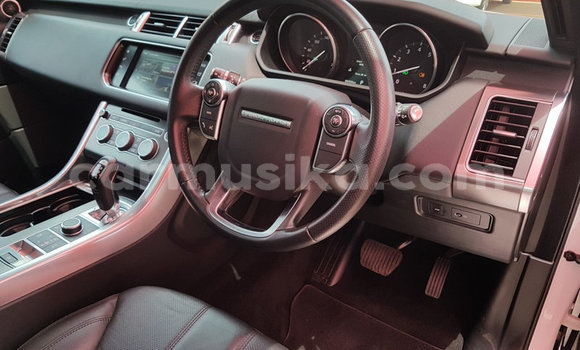Buy Used Land Rover Range Rover Sport White Car in Beitbridge in Matabeleland South Buy Used Land Rover Range Rover Sport White Car in Beitbridge in Matabeleland South