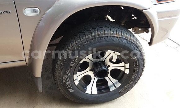 Buy Used Mitsubishi Colt Green Car in Chegutu in Mashonaland West Buy Used Mitsubishi Colt Green Car in Chegutu in Mashonaland West