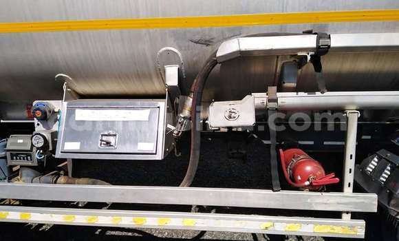 Nunua Ilio tumika DAF CF Nyingine Lori ndani ya Beitbridge nchini Matabeleland Kusini Nunua Ilio tumika DAF CF Nyingine Lori ndani ya Beitbridge nchini Matabeleland Kusini