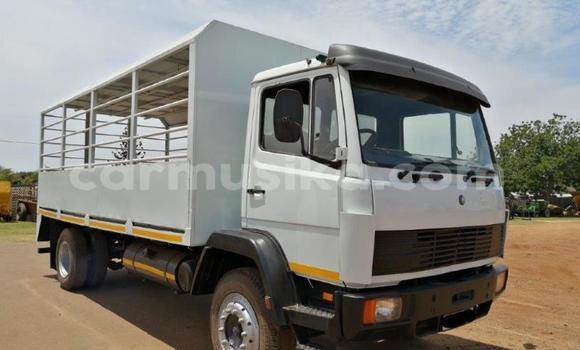 Nunua Ilio tumika Mercedes‒Benz 1117 Nyingine Lori ndani ya Beitbridge nchini Matabeleland Kusini