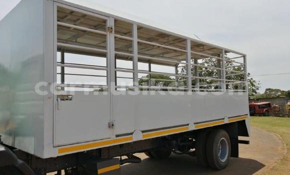 Tenga Tsaru Mercedes‒Benz 1117 Zvimwe Rori in Beitbridge in Matabeleland South Tenga Tsaru Mercedes‒Benz 1117 Zvimwe Rori in Beitbridge in Matabeleland South